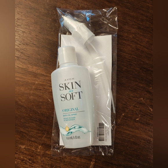 Skin So Soft Original Bath Oil Spray – Brand New - Avon - Picture 2 of 2